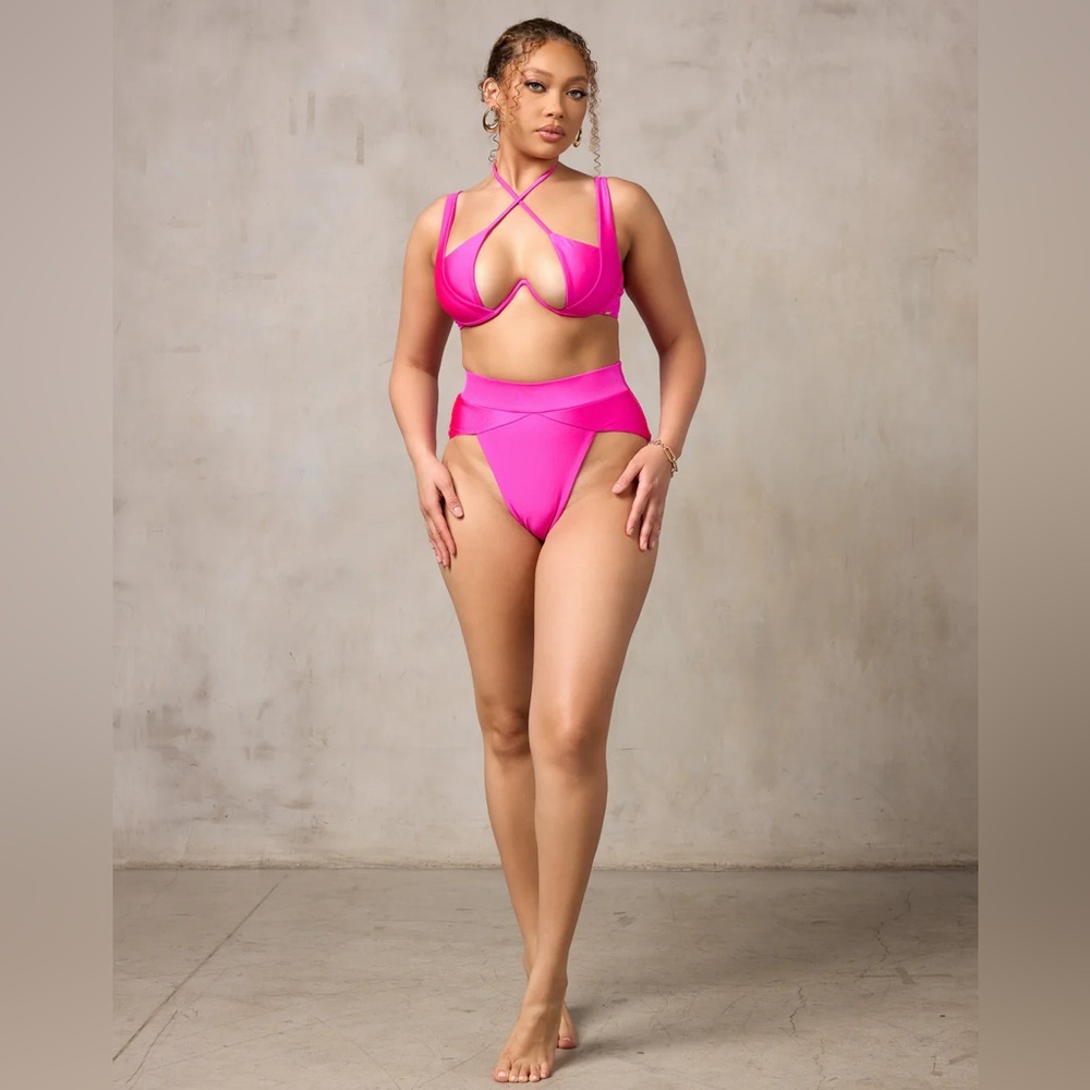 MBM by Marcia B Maxwell Swim Heart Bikini Top 36 C/D and Aspire Bottom Size M